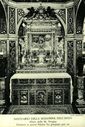 sant-anastasia-madonna-dell-arco-santuario-altare.JPG