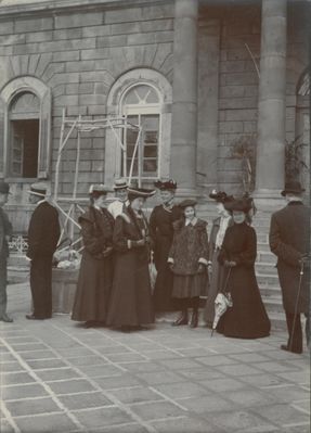 1905, turisti all'Osservatorio
